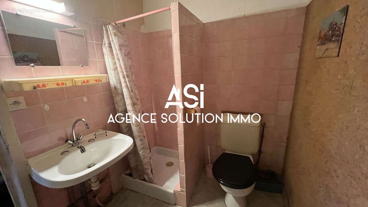 Maison à VILLAINES-LA-JUHEL