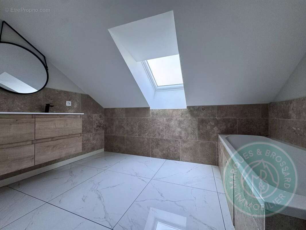 Duplex T4 avec terrasse et balcon – Hyper centre de Tarbes - photo 11
