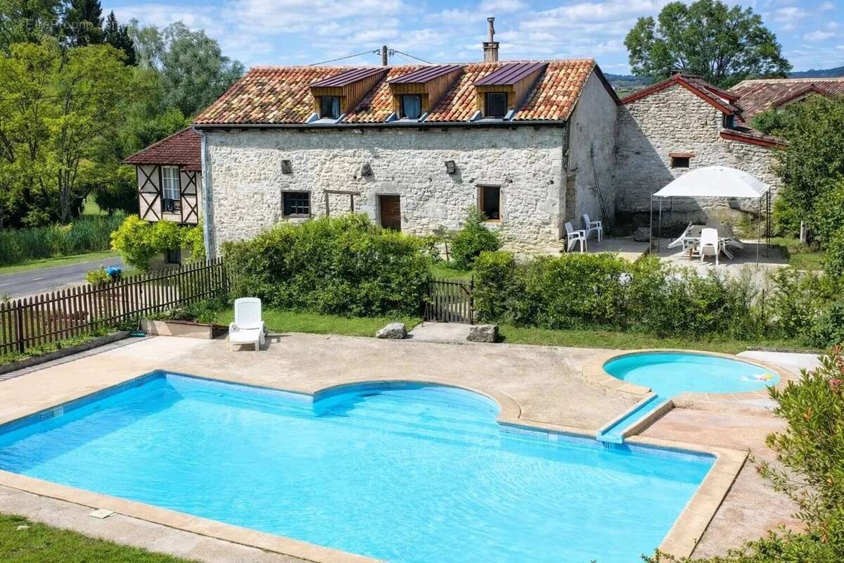 Maison à THENAC