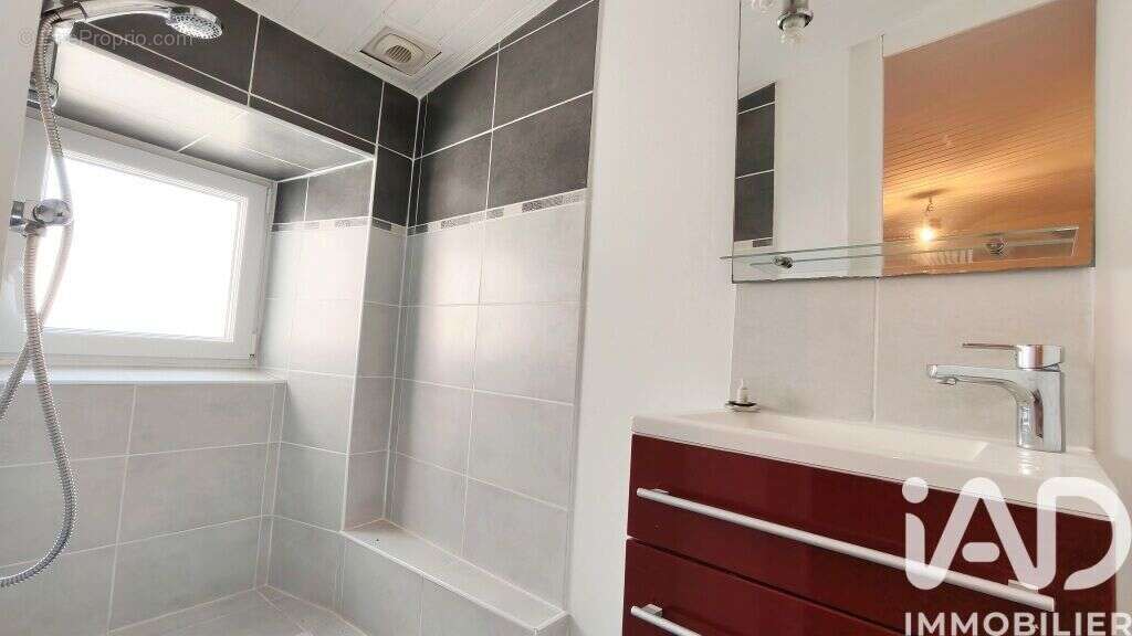 Maison 90 m² à Vaire  - photo 8