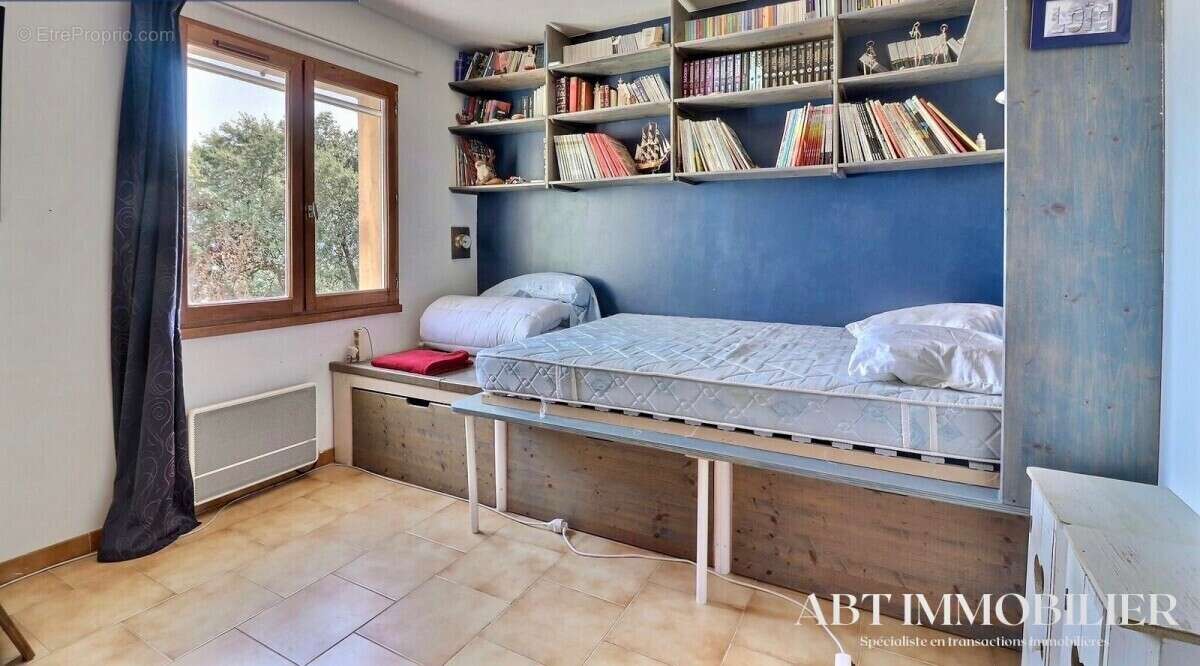 Maison à SAINT-MAXIMIN-LA-SAINTE-BAUME