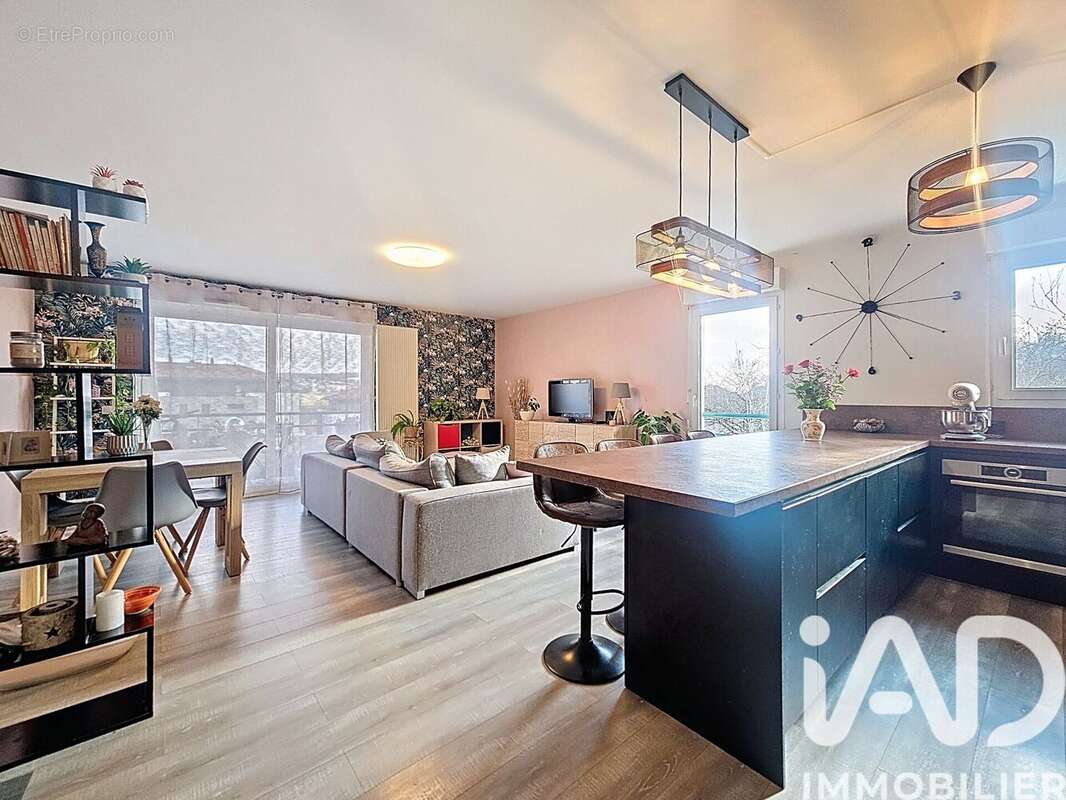 Appartement 90 m² à Allonzier-La-Caille  - photo 8