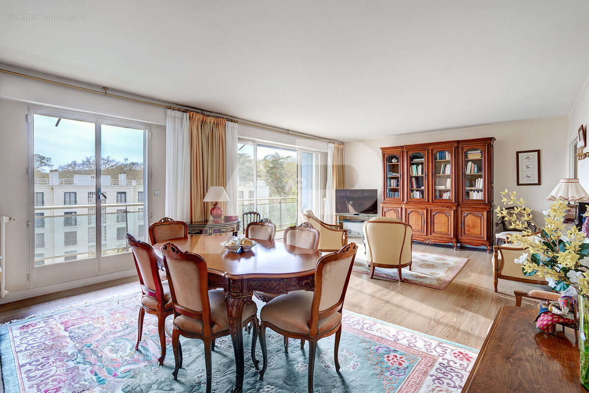 Appartement à CHAVILLE