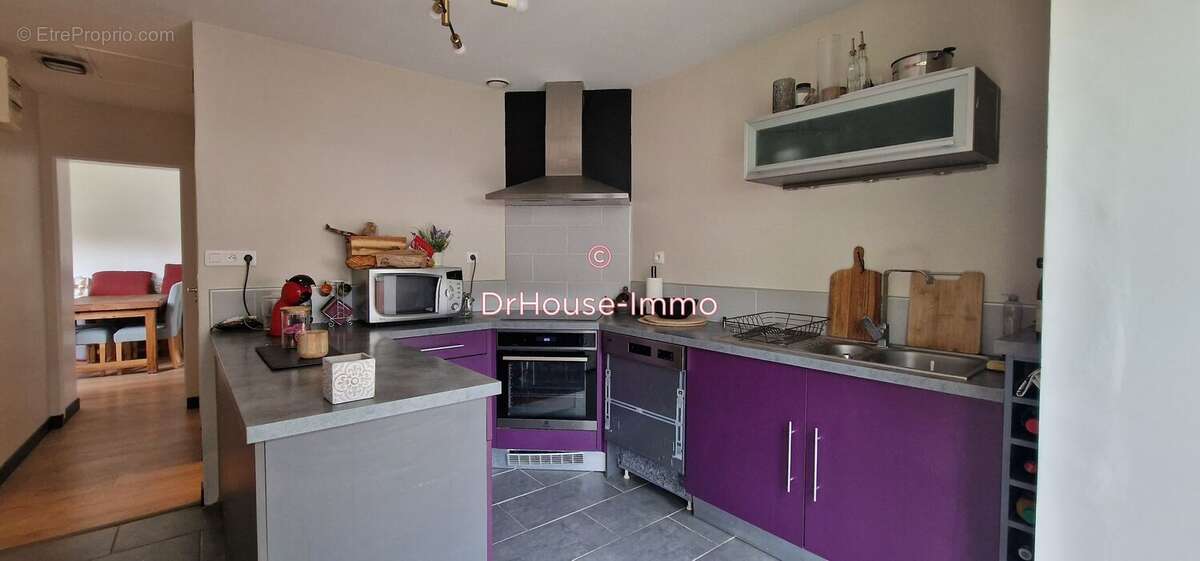 Maison à COURGENARD