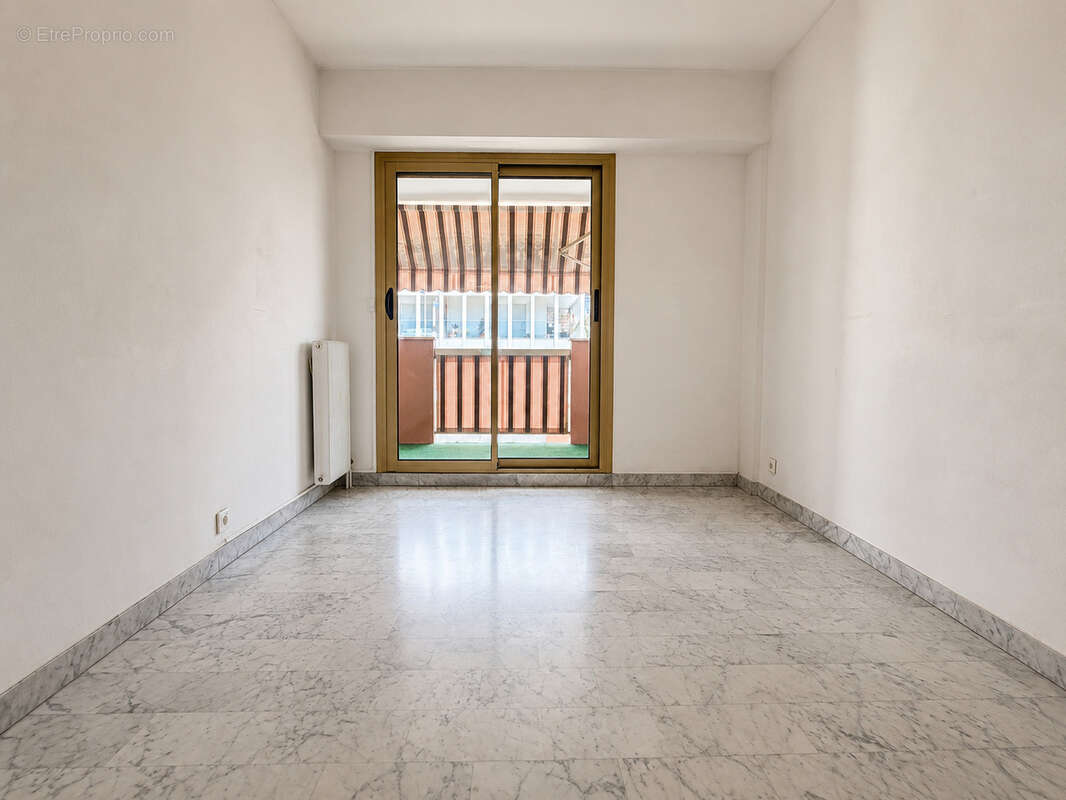 2 pièces traversant de 46,50 m2 avec extérieurs, cave et stationnement   Borrigo - photo 8