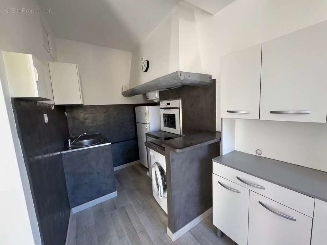 Appartement à LA TURBIE