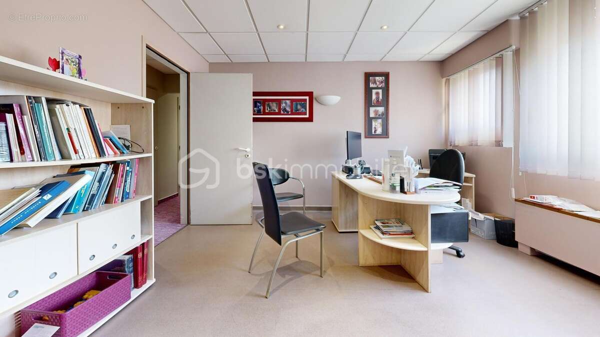 Bureau spacieux pour entrepreneurs, un investissement idéal au cœur de la ville - photo 8