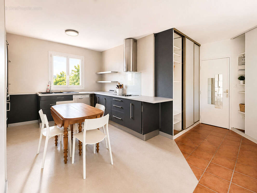 Appartement 3 pièces à Aix - Les Milles - photo 2