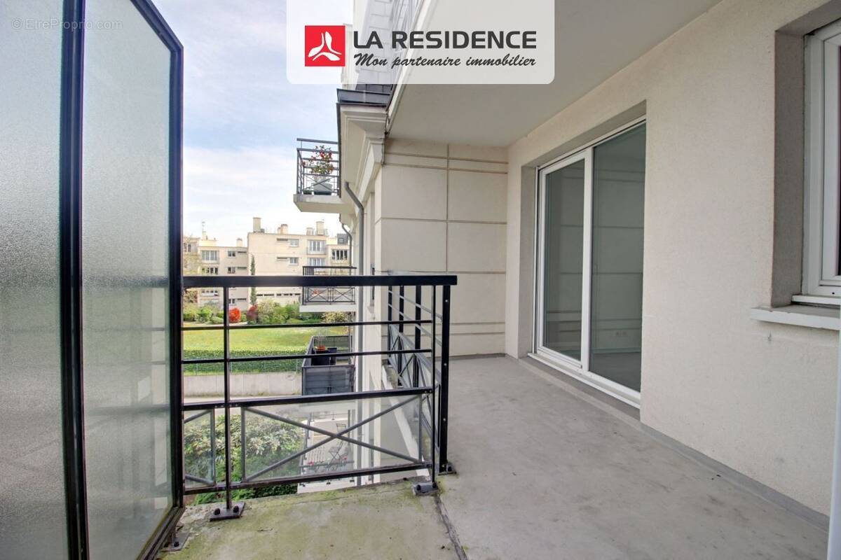 Appartement à SARTROUVILLE