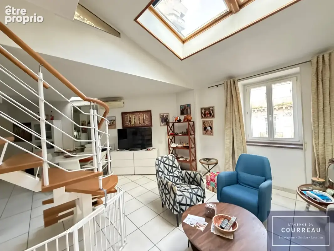 Quartier COMEDIE T3 de 71mé en duplex avec terrasse de 12m2 et une cave - photo 6