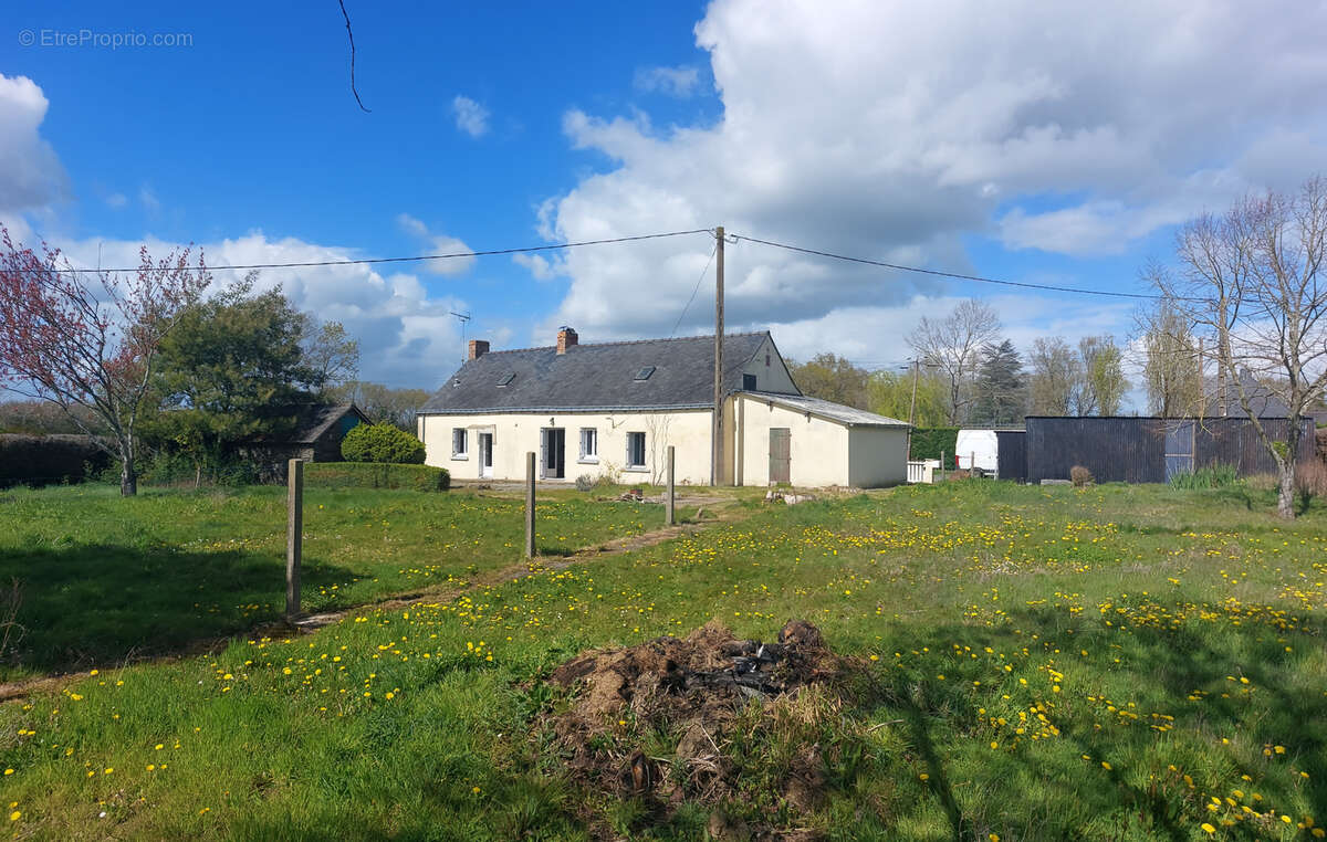 Maison à LOUISFERT
