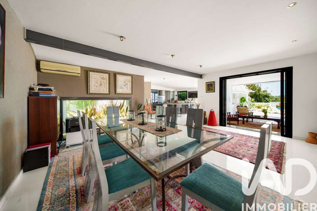 Photo 8 - Maison à SAINT-DENIS