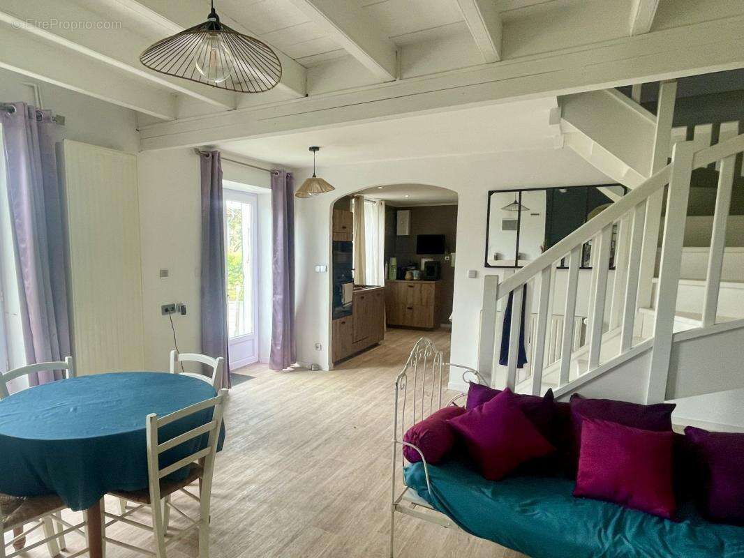 Maison à VILLEFOLLET