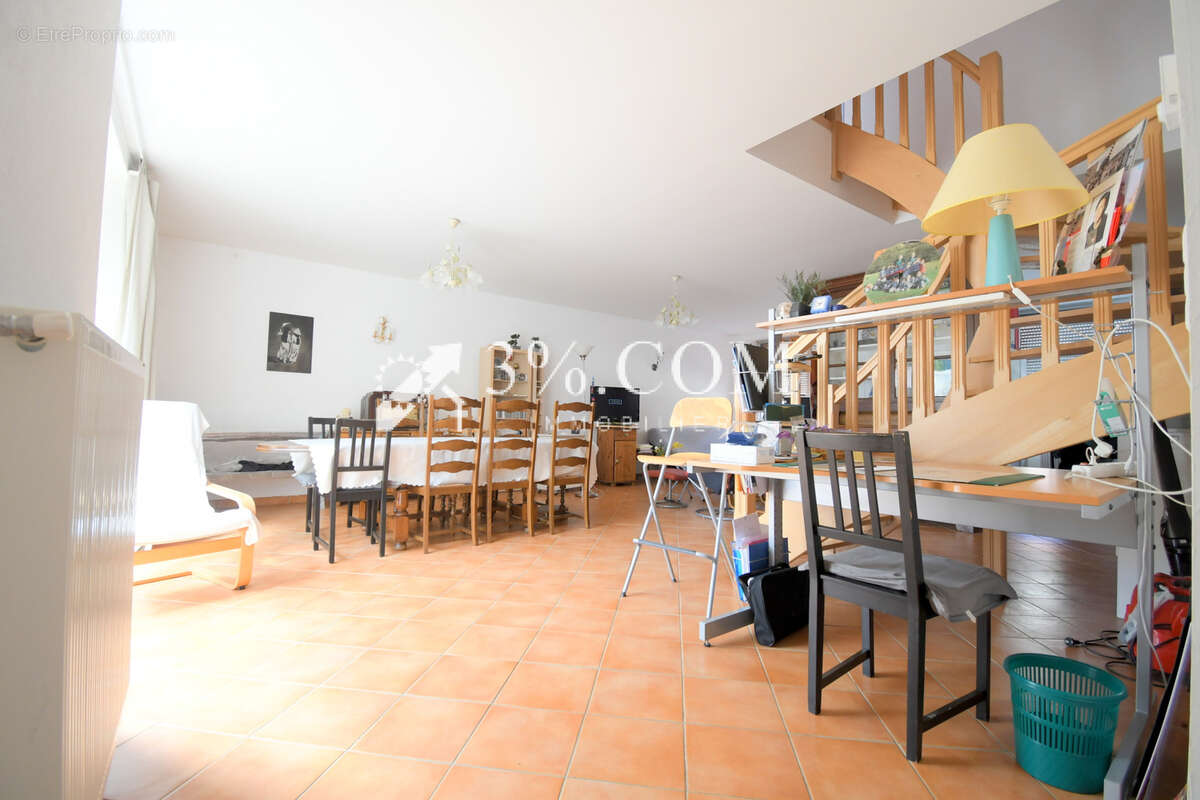Maison à URUFFE
