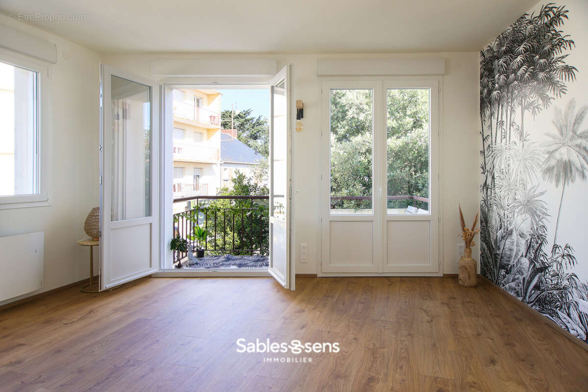 Appartement T3 rénové à deux pas de la Grande Plage et du marché Arago - photo 5