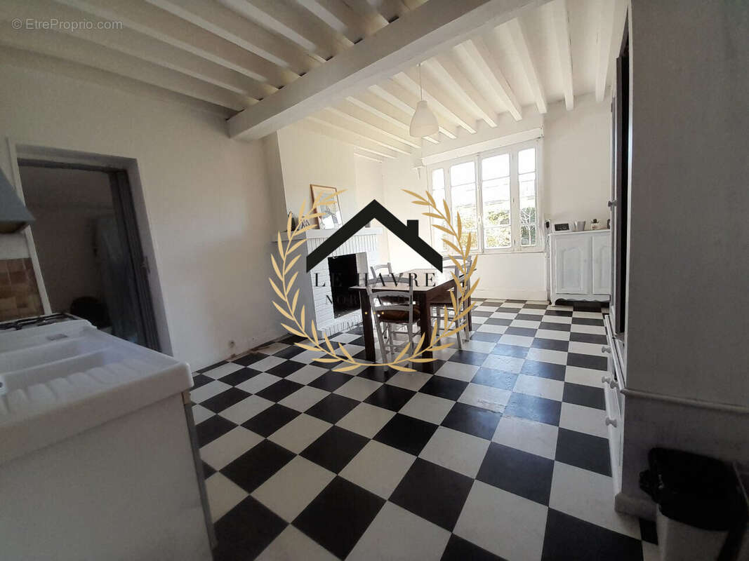 Maison à MANNEVILLETTE