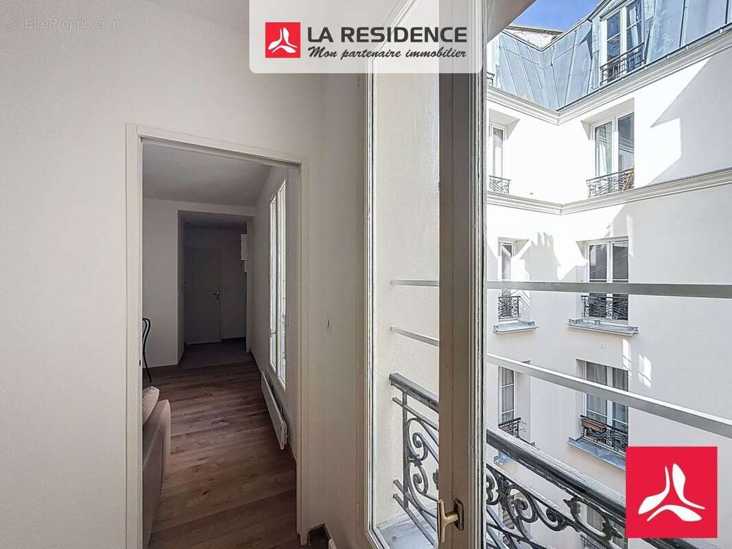 Appartement à PARIS-17E
