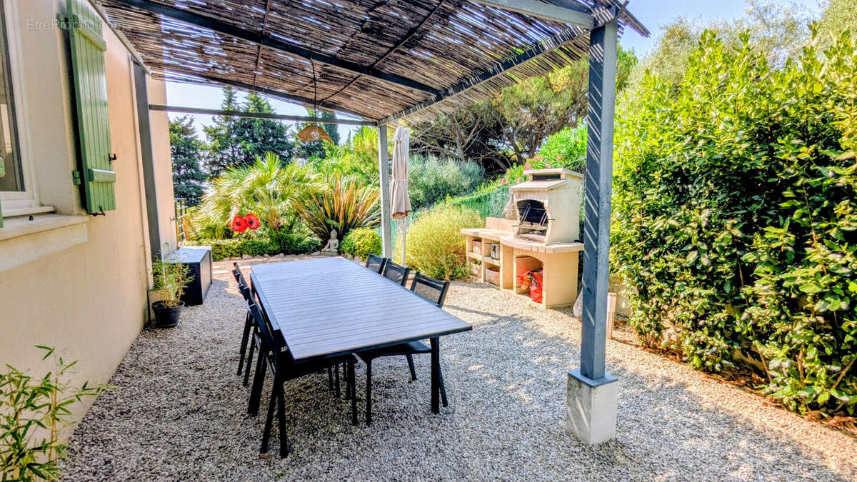 SOUS COMPROMIS - Maison récente avec piscine   Vence (7 min du centre) - photo 41