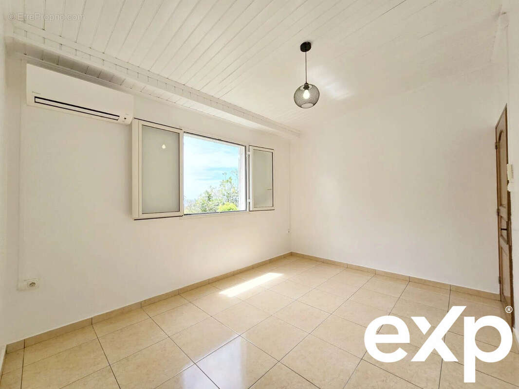 Maison à L'ETANG-SALE