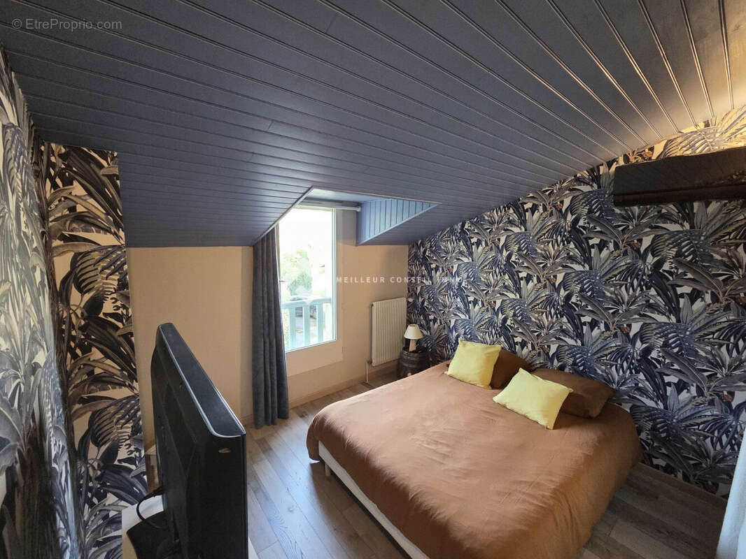 Maison 125 m² à Vouneuil-Sous-Biard  - photo 5
