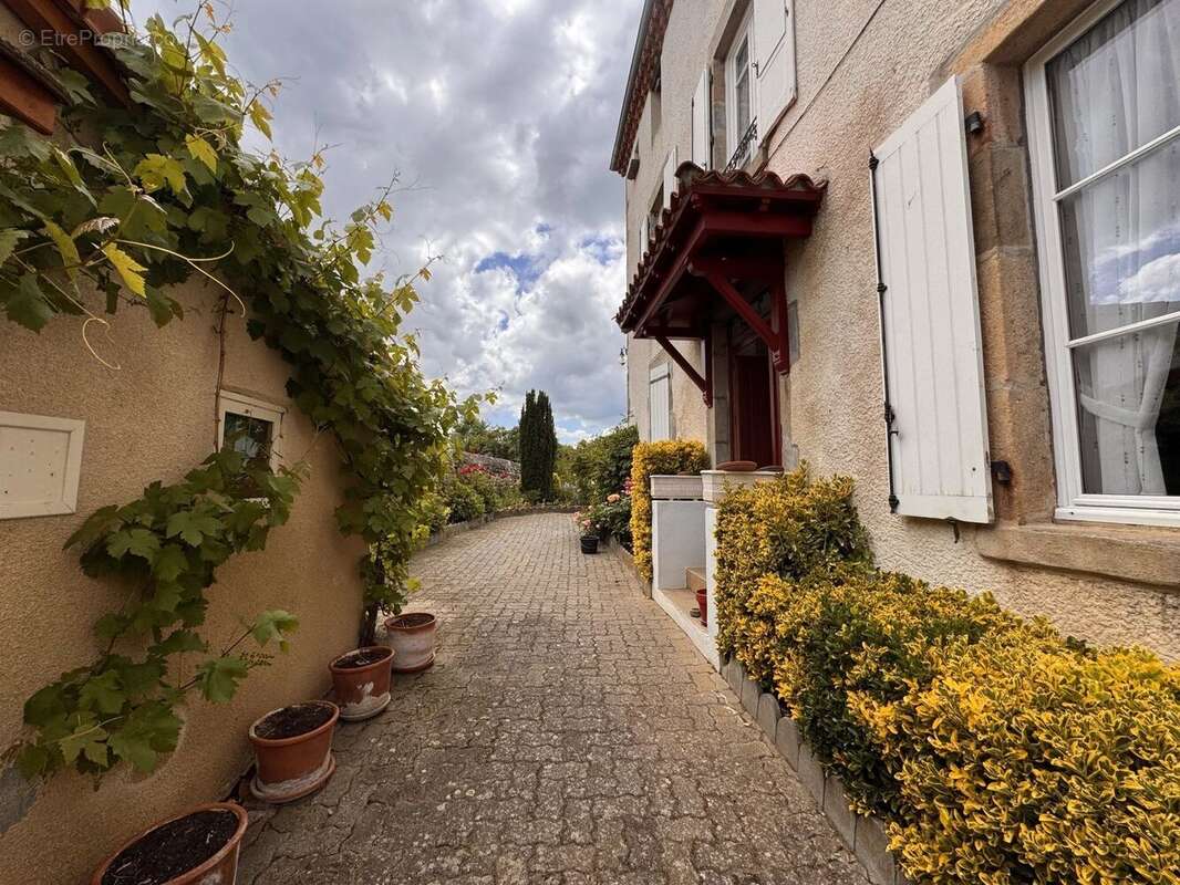Vente Maison Le breuil-sur-couze(63340) 265 000ï¿œ - photo 5