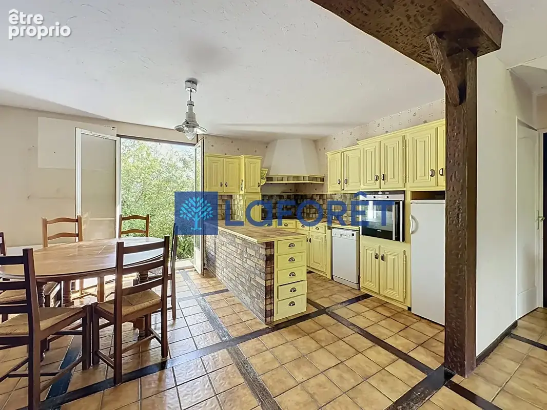 Maison familiale au calme absolu - 3 chambres de plain-pied, combles aménagés et beau terrain arboré - photo 6