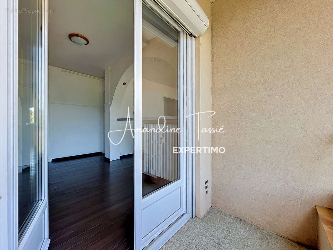 EXCLUSIVITÉ   Appartement vendu loué. T3 lumineux avec ascenseur et vue dégagée à Millau - photo 5