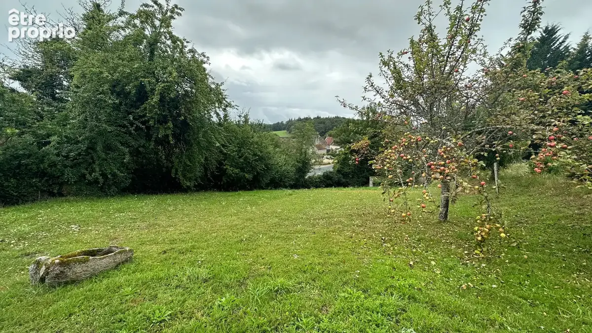 Terrain à LA CHAPELLE-TAILLEFERT