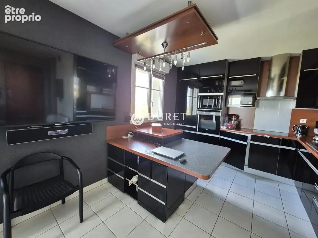 Appartement 59 m² à Saint-Gilles-Croix-De-Vie  - photo 6