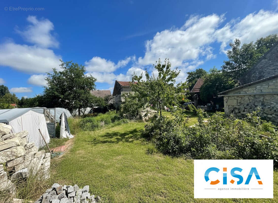 Maison à PONT-SAINTE-MAXENCE