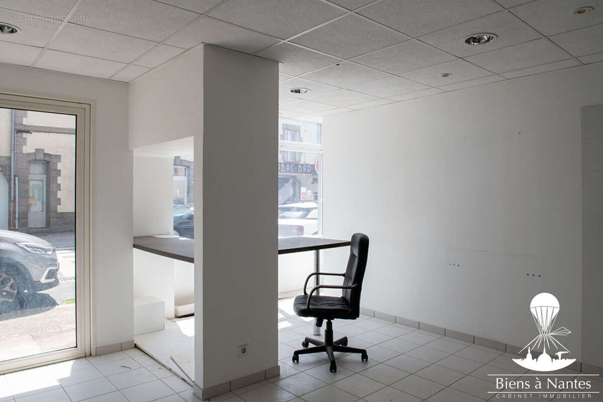 A vendre sevremoine local vitrine commerciale- appartement - hangar  - loft - photo 14