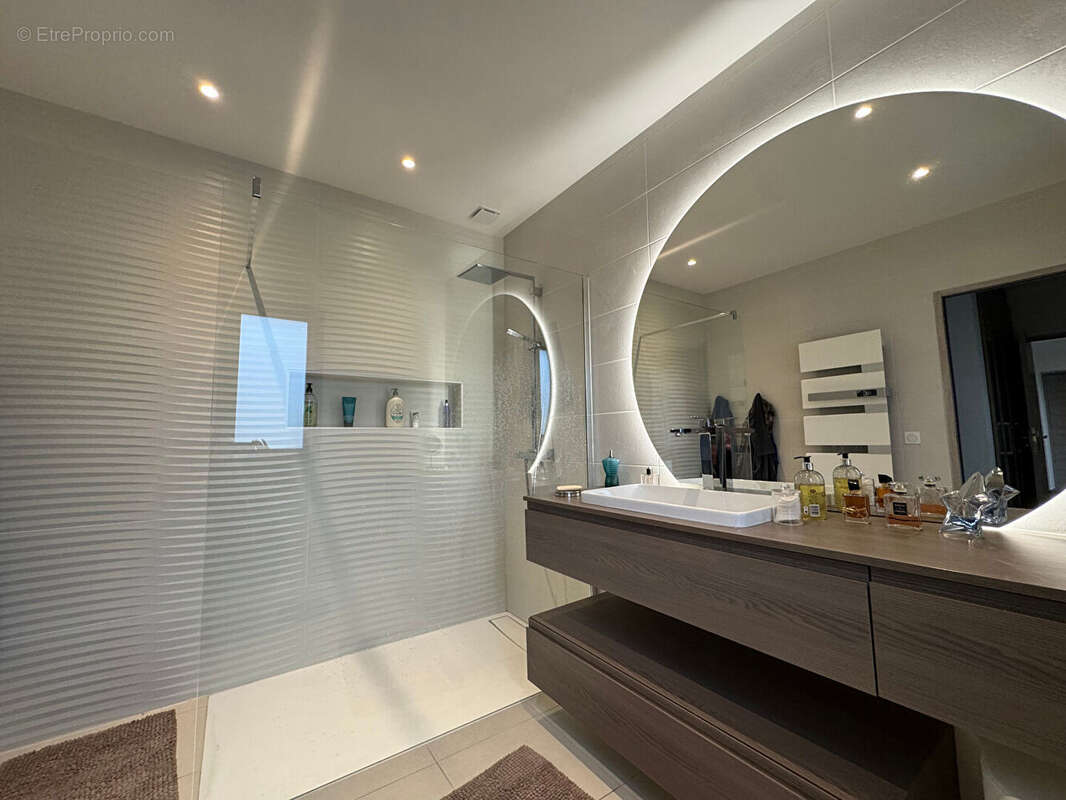 Maison à SAINT-NOM-LA-BRETECHE