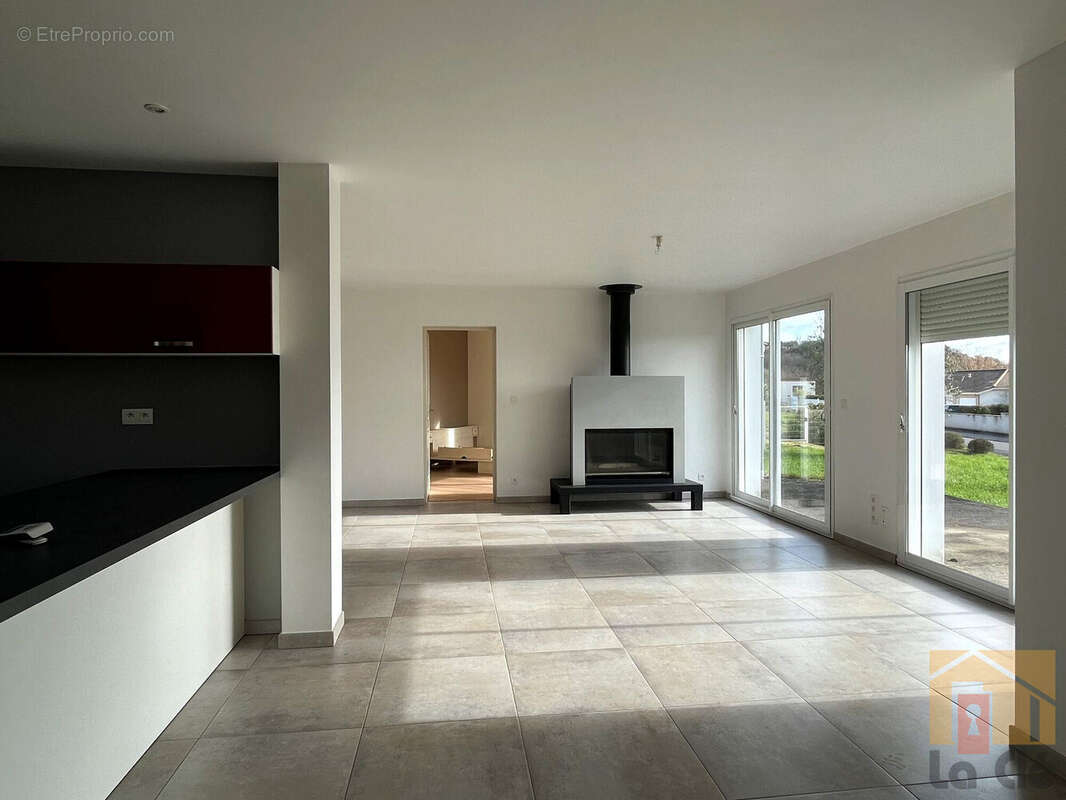 Maison à COLAYRAC-SAINT-CIRQ