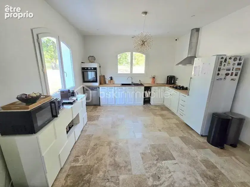 Maison 3 chambres (possibilite 4) de 138 m2 sur un terrain de plus de 9 000 m2 !!! - photo 8