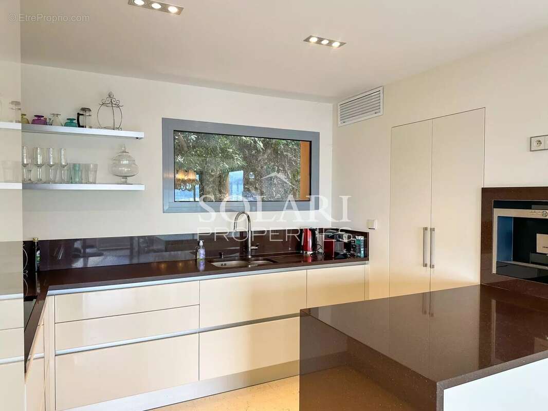 Maison à THEOULE-SUR-MER