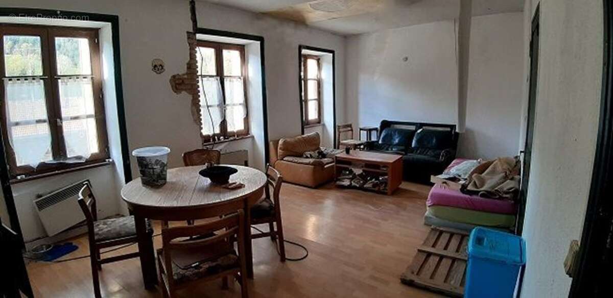 Appartement à VALSONNE