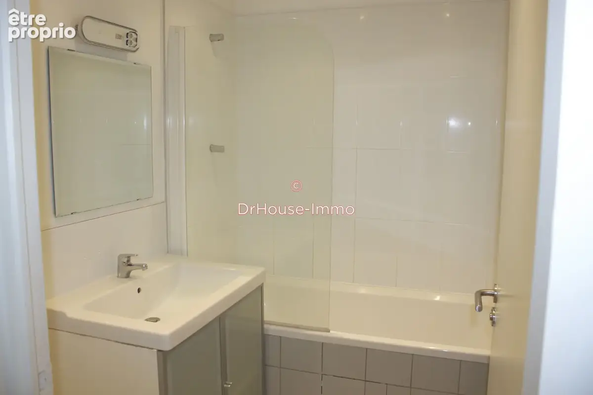 Appartement 3 pièces 56 m² à vendre à Lille (59800) - photo 8