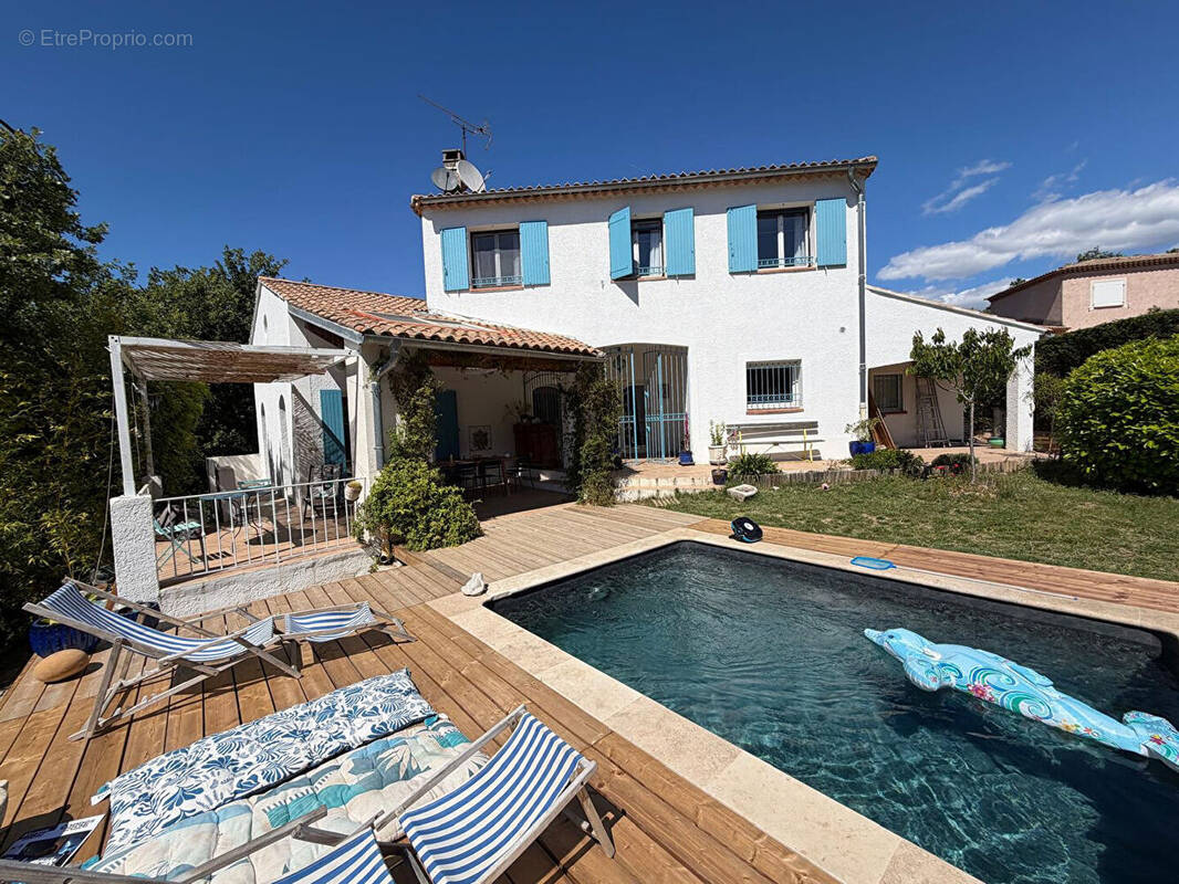 Maison à GREASQUE