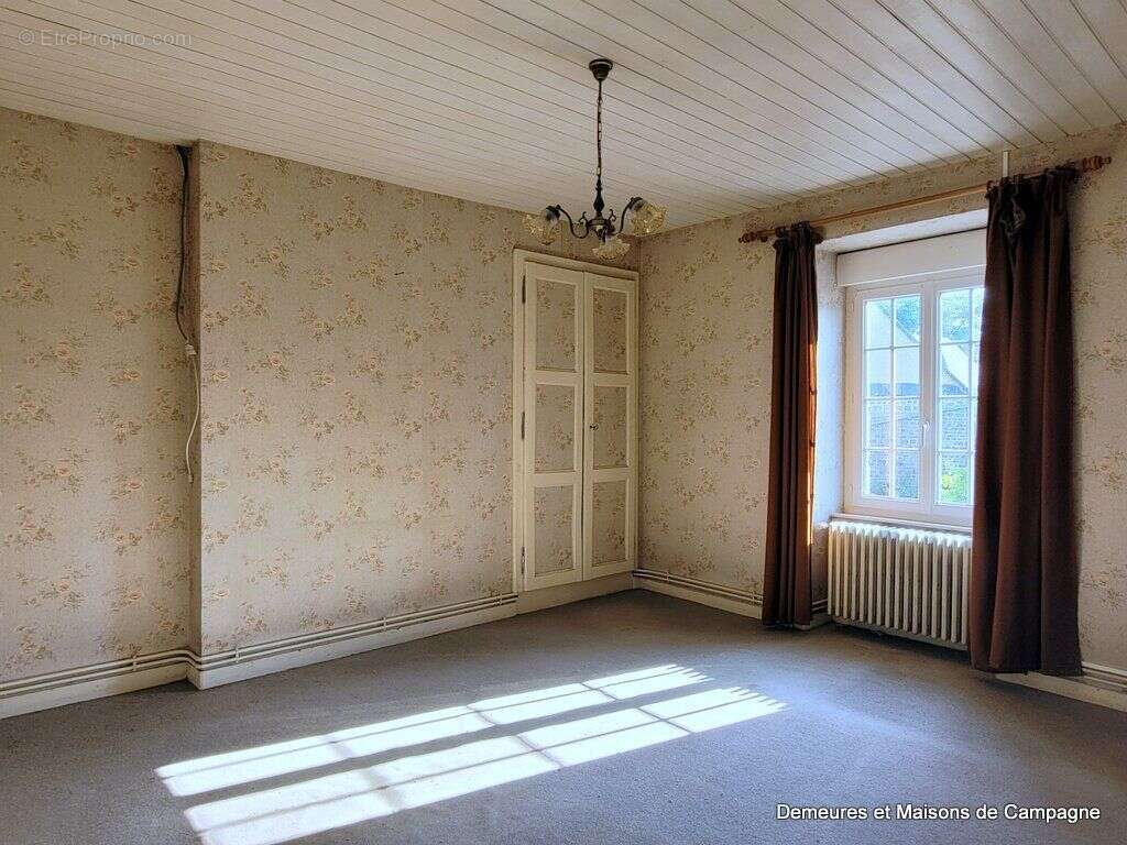 Maison à LE TEILLEUL