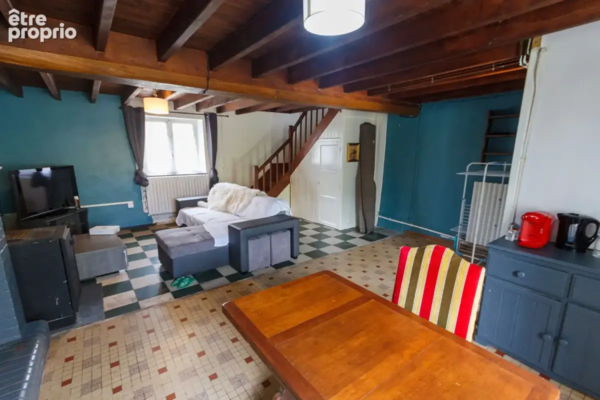Manche : Maison mitoyenne de caractère à rénover, située dans le magnifique cadre champêtre de la Normandie. - photo 9