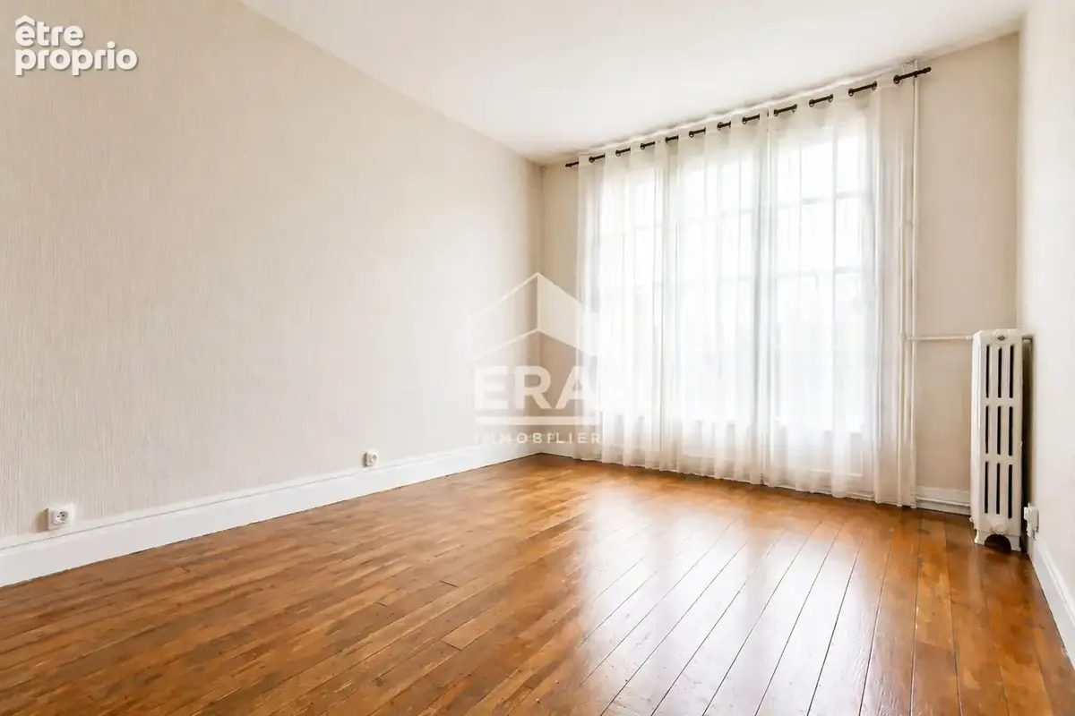 Appartement à ISSY-LES-MOULINEAUX