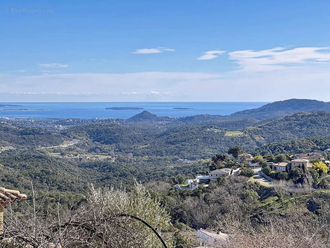 Maison à LES ADRETS-DE-L'ESTEREL
