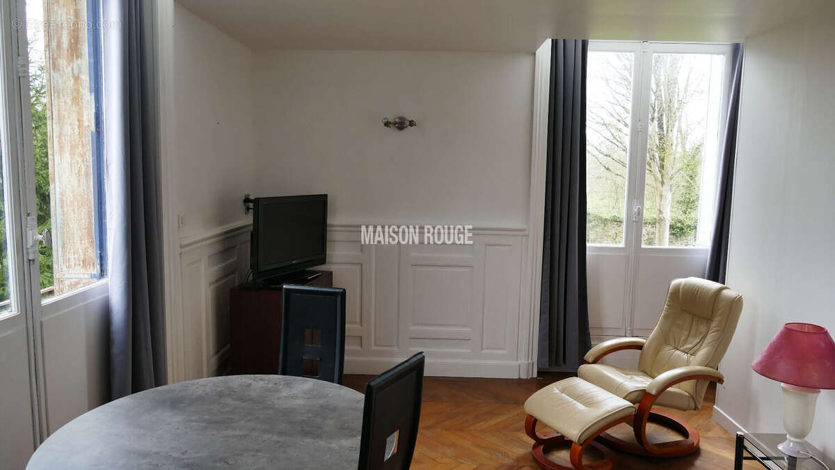 Château 19 e siècle  21 pièces 8400 m² de parc - photo 7
