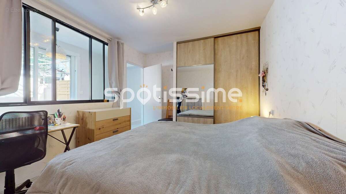 Maison de plain-pied 94 m² avec garage et jardin arboré  Quartier Mairie à Agde - photo 23