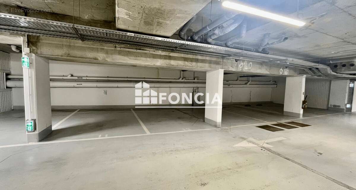 Parking à SAINT-GERMAIN-EN-LAYE