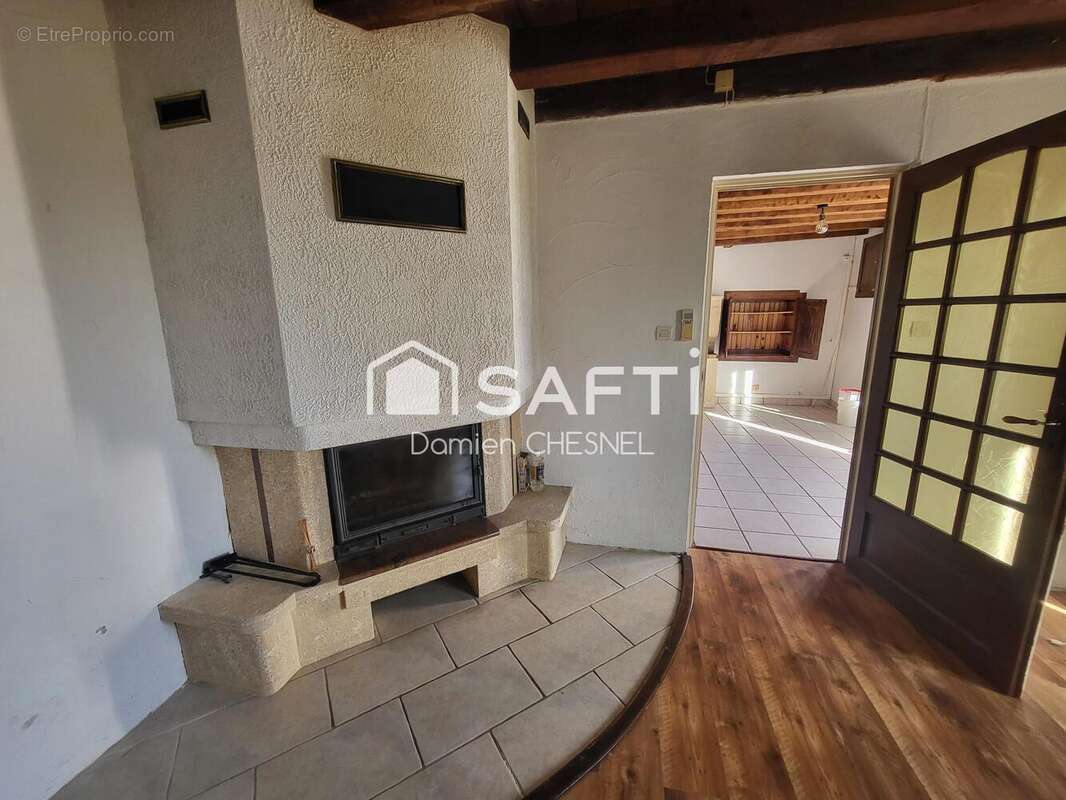 Maison 152 m² à Orcenais  - photo 8