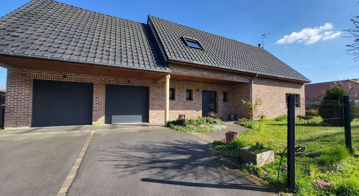 Maison à MONTIGNY-EN-OSTREVENT