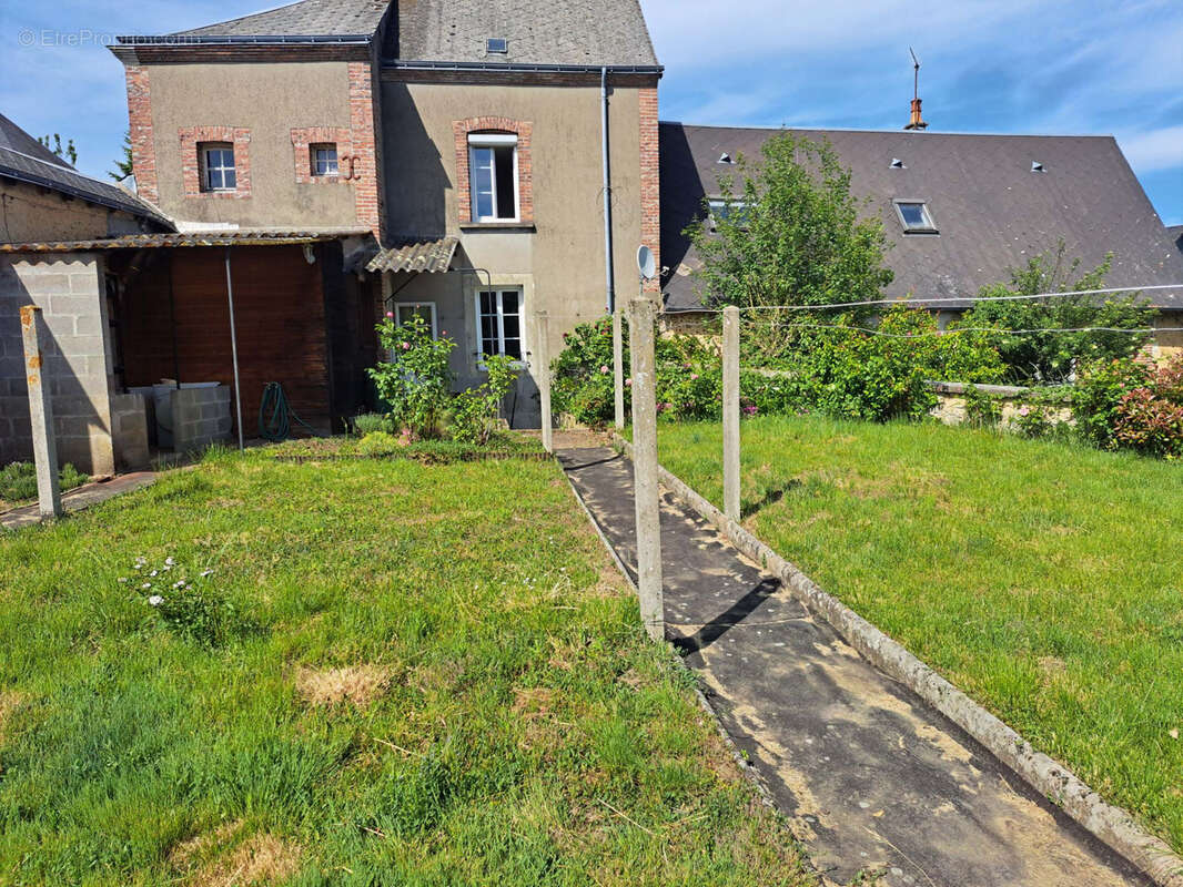 Maison à SAINT-CALAIS