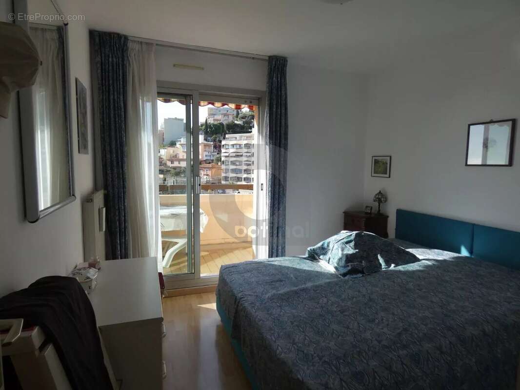 Appartement à ROQUEBRUNE-CAP-MARTIN