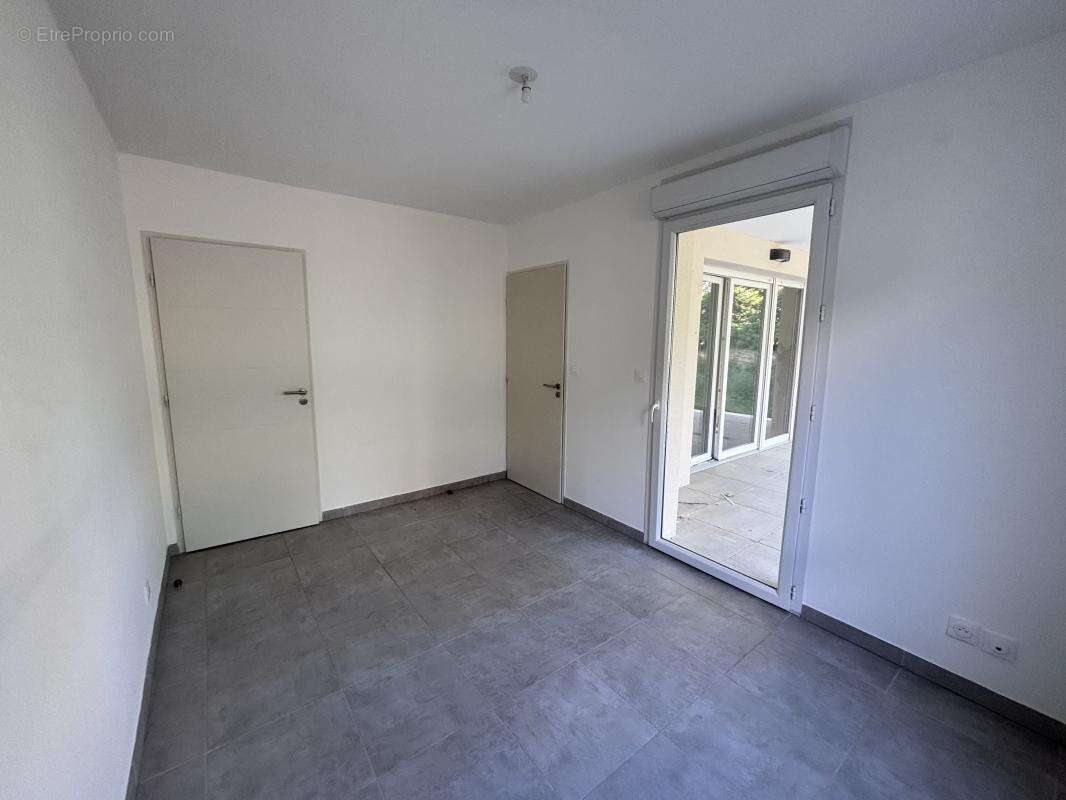 Appartement à MARSEILLE-9E